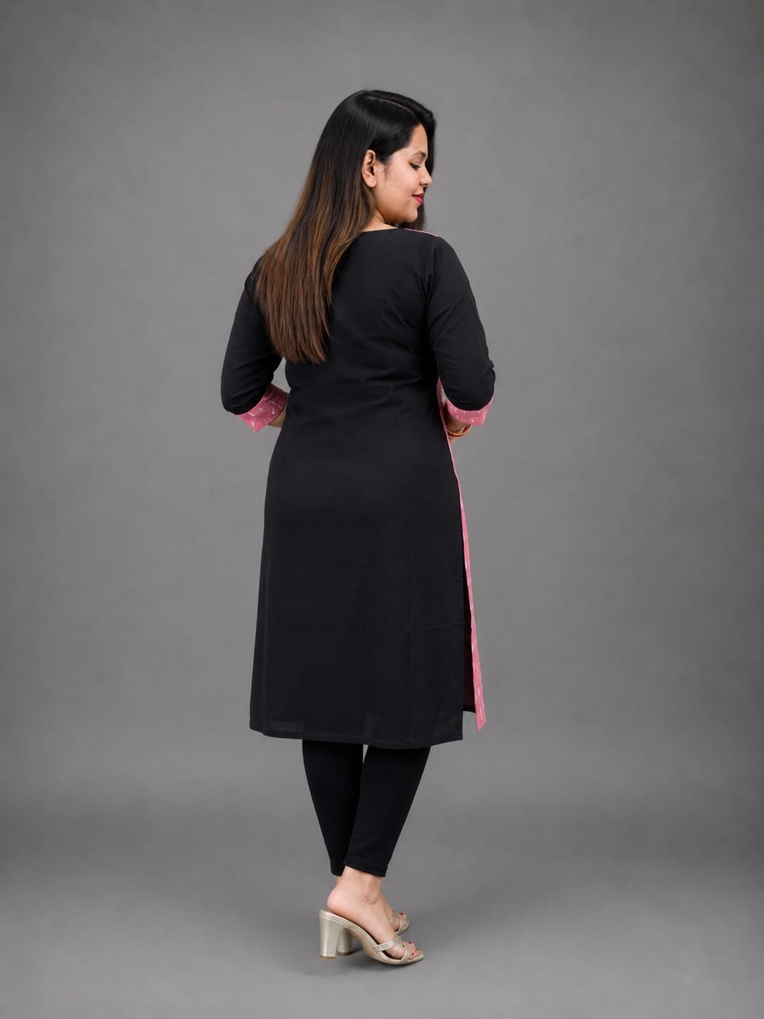 Women’s Sambalpuri Cotton Kurti – Pink & Black Ethnic Wear