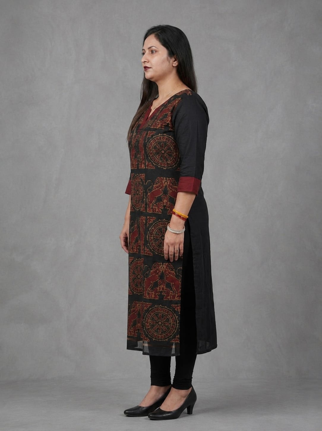 Women’s Sambalpuri Cotton Kurti – Black & Maroon Ethnic Wear